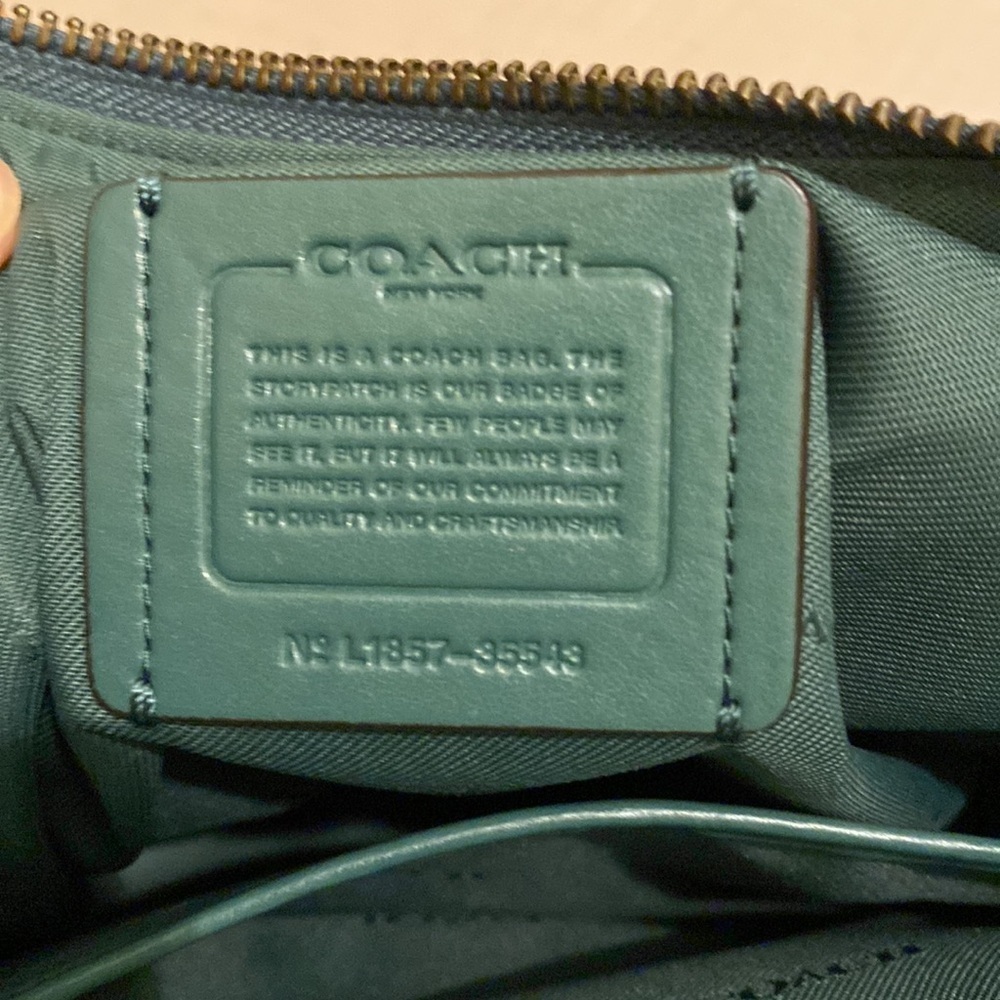Coach Chaise green polished pebble leather bag . Very good condition - Picture 9 of 14